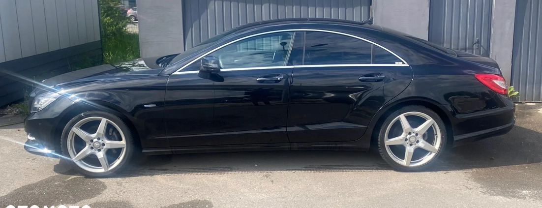 Mercedes-Benz CLS cena 139900 przebieg: 15200, rok produkcji 2012 z Lubraniec małe 79